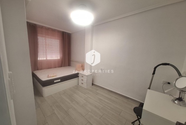 Segunda mano - Apartamento / piso -
Torrevieja - Playa del Cura