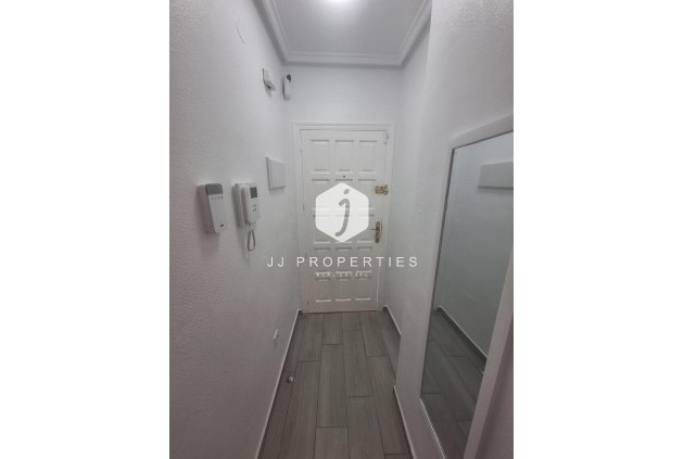 Segunda mano - Apartamento / piso -
Torrevieja - Playa del Cura