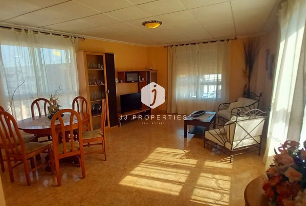 Z drugiej ręki - Szalet -
Torrevieja - Nueva Torrevieja