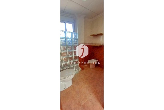 Z drugiej ręki - Szalet -
Torrevieja - Nueva Torrevieja