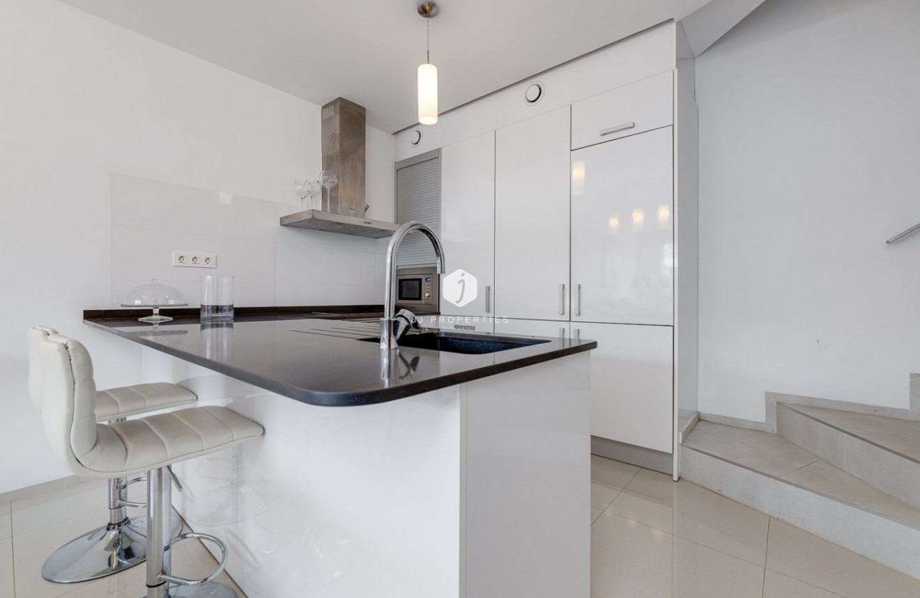 Segunda mano - Chalet -
Torrevieja - Sector 25