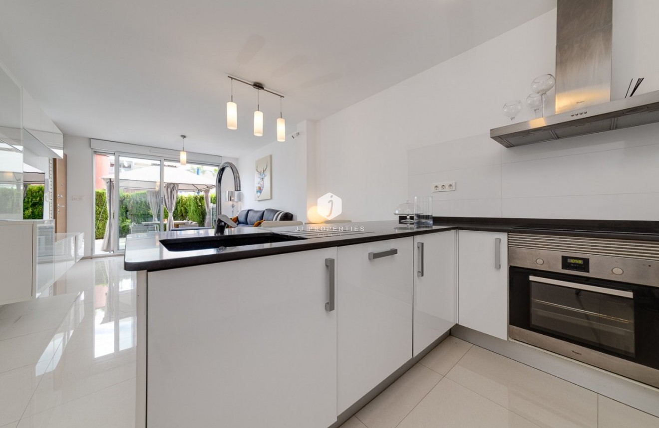 Segunda mano - Chalet -
Torrevieja - Sector 25