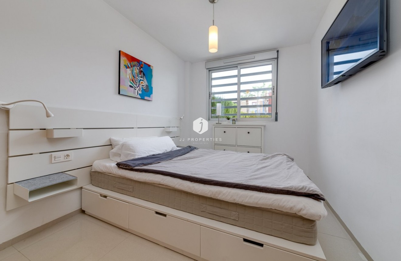 Segunda mano - Chalet -
Torrevieja - Sector 25