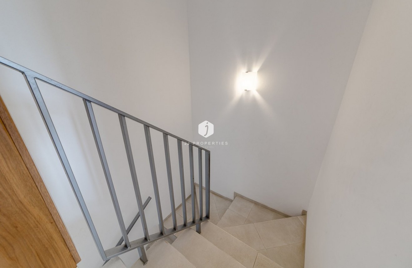 Segunda mano - Chalet -
Torrevieja - Sector 25