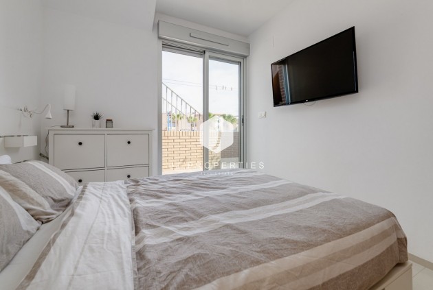 Segunda mano - Chalet -
Torrevieja - Sector 25