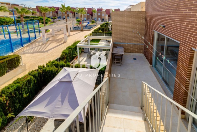 Segunda mano - Chalet -
Torrevieja - Sector 25