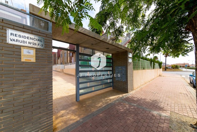 Segunda mano - Chalet -
Torrevieja - Sector 25