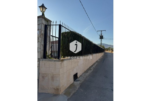 Segunda mano - Villa -
Albatera - Partida Lomas