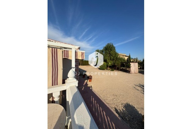 Segunda mano - Villa -
Albatera - Partida Lomas