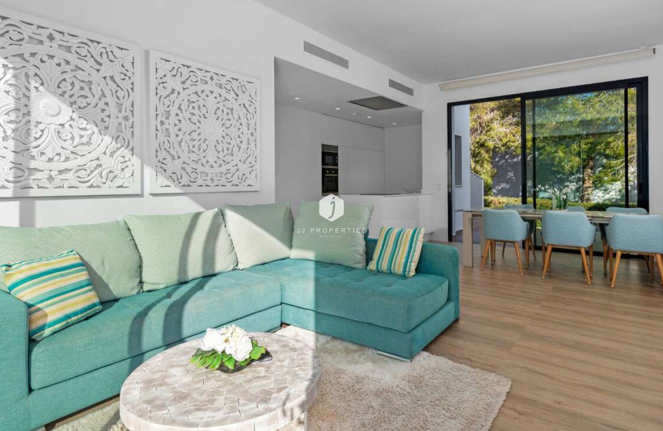 D'occasion - Villa -
Orihuela Costa - Costa Blanca