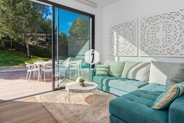 D'occasion - Villa -
Orihuela Costa - Costa Blanca