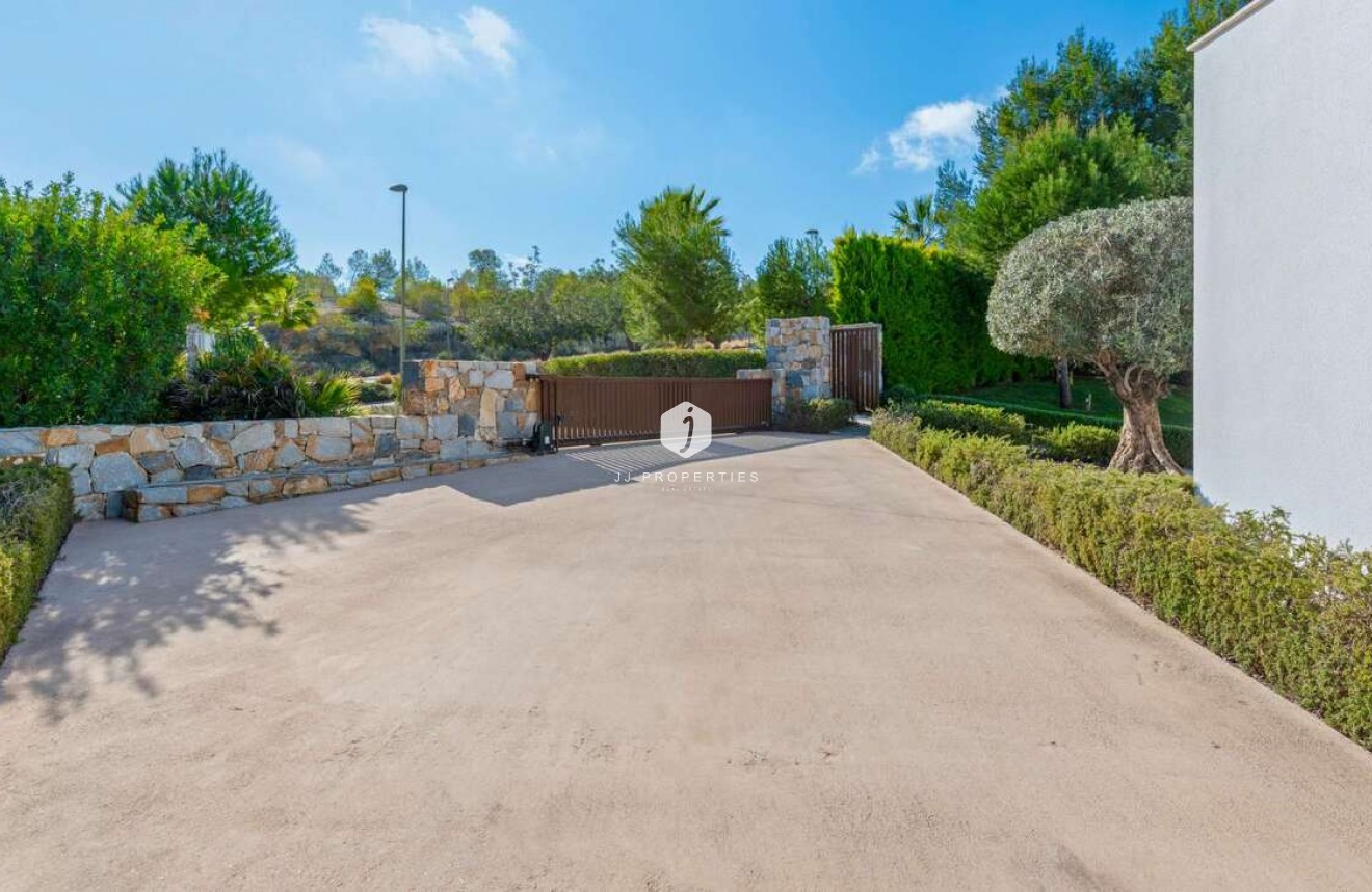 D'occasion - Villa -
Orihuela Costa - Costa Blanca