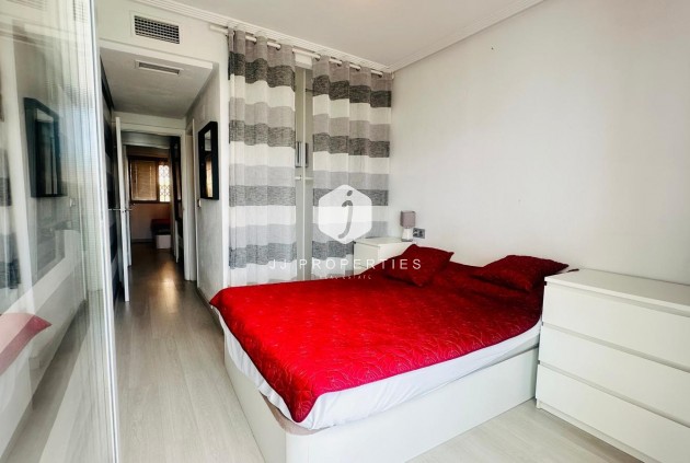 Segunda mano - Ático -
Torrevieja - Playa del Cura