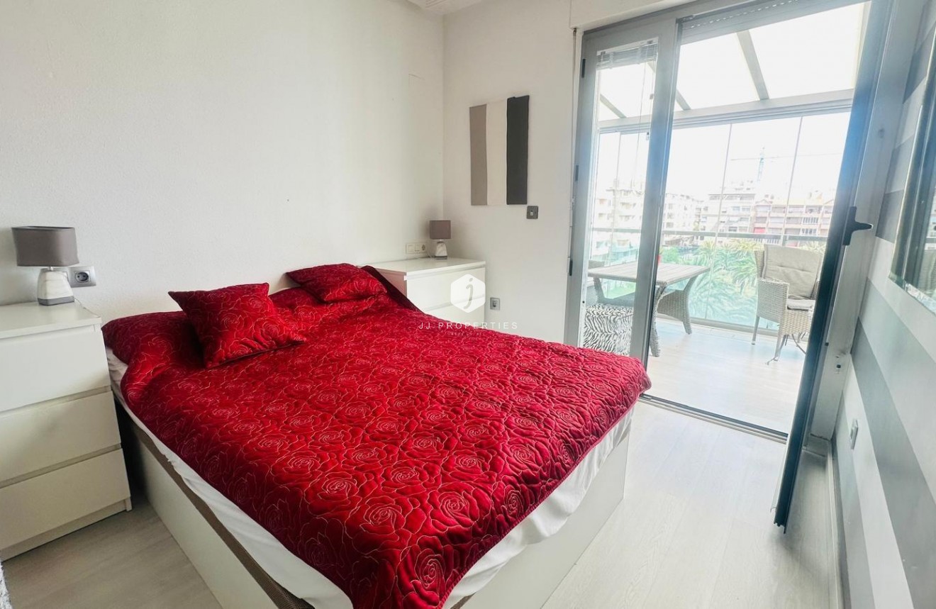 Segunda mano - Ático -
Torrevieja - Playa del Cura