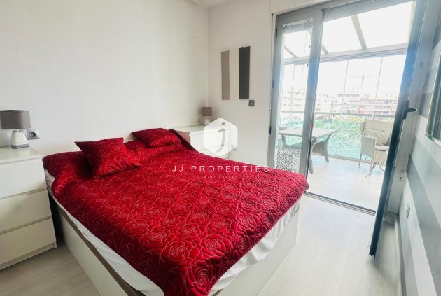 Segunda mano - Ático -
Torrevieja - Playa del Cura