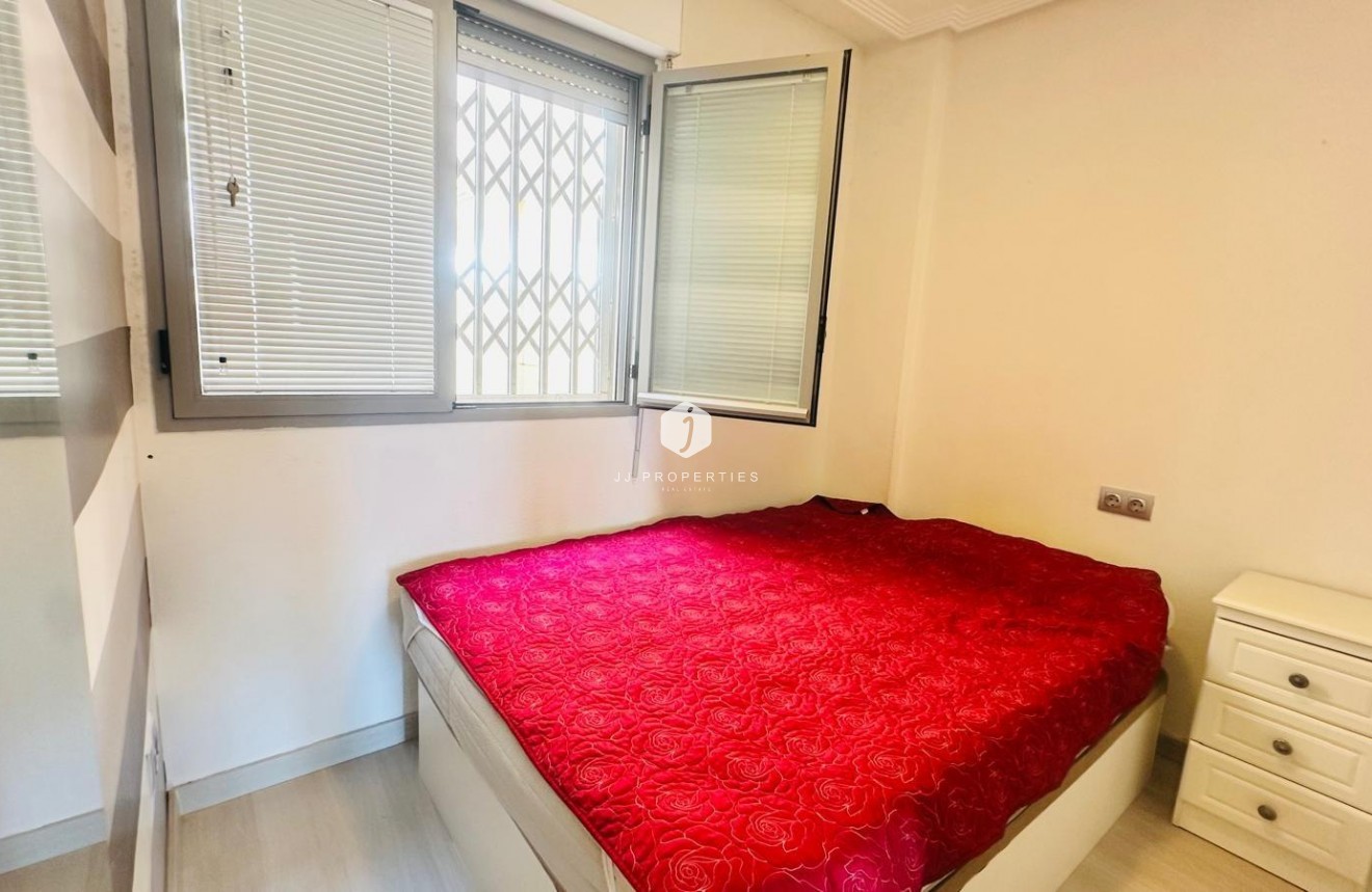 Segunda mano - Ático -
Torrevieja - Playa del Cura