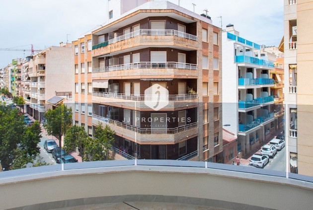 D'occasion - Appartement -
Torrevieja - Costa Blanca