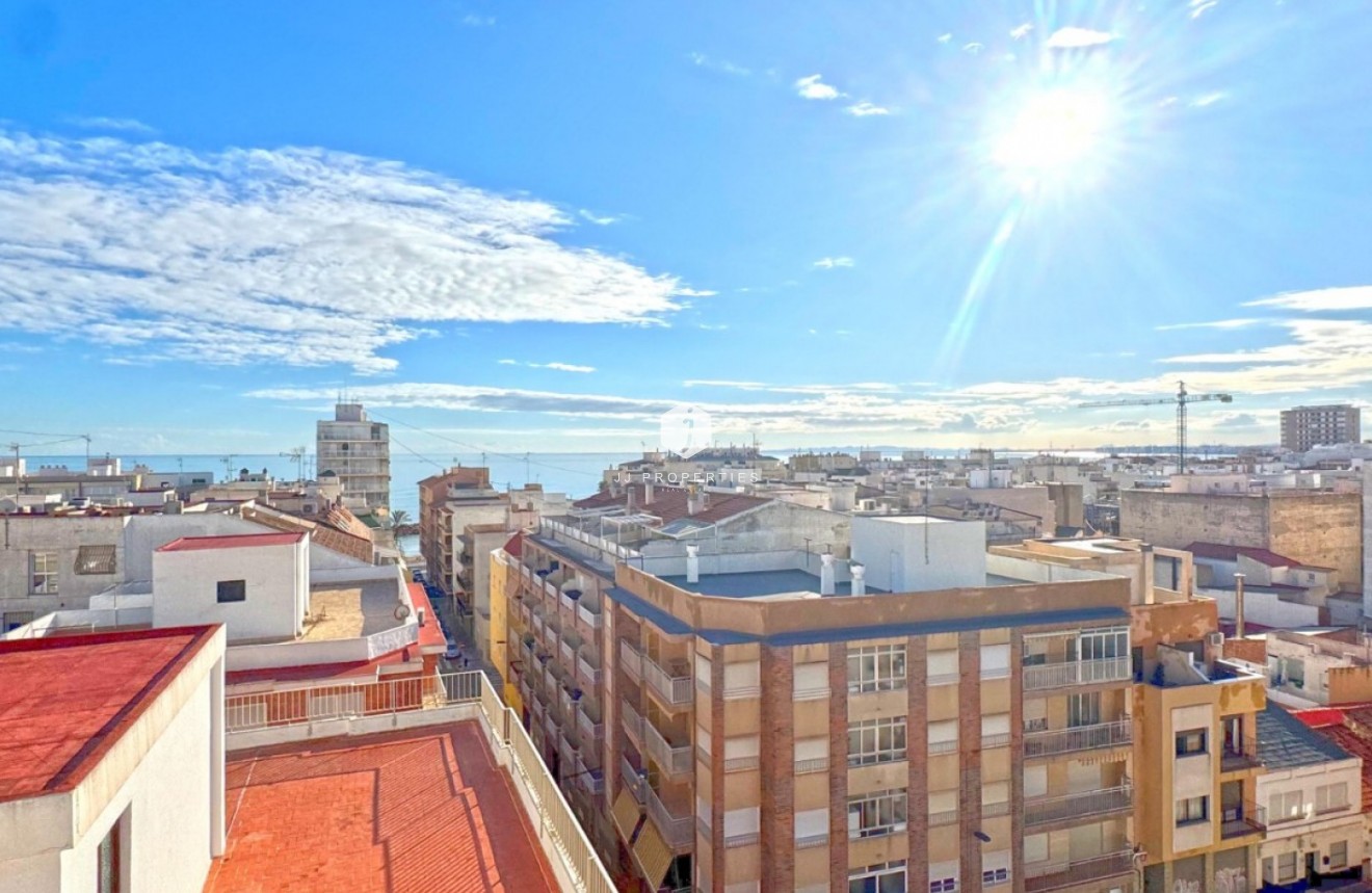 D'occasion - Appartement -
Torrevieja - Costa Blanca