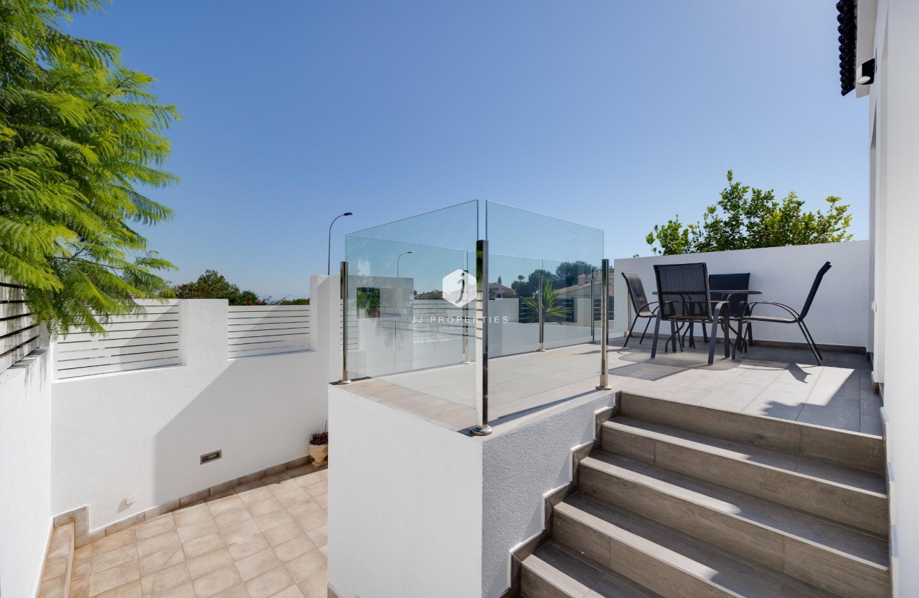 Segunda mano - Villa -
Torrevieja - aguas nuevas