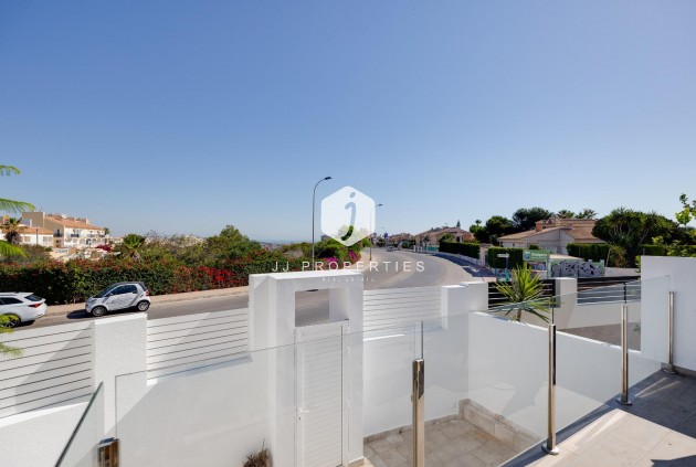 Segunda mano - Villa -
Torrevieja - aguas nuevas