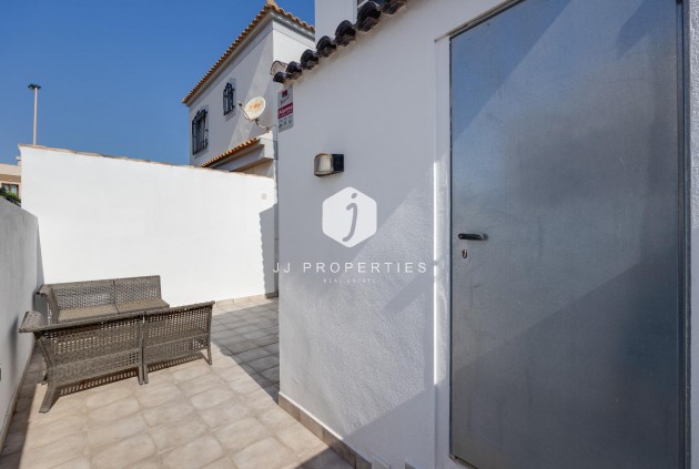 Segunda mano - Villa -
Torrevieja - aguas nuevas