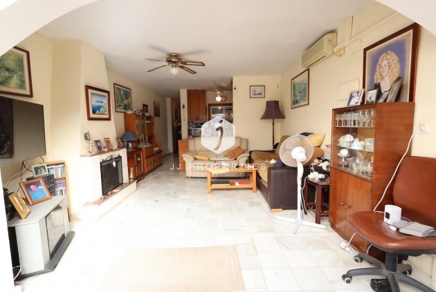 Segunda mano - Chalet -
San Miguel de Salinas - Inland