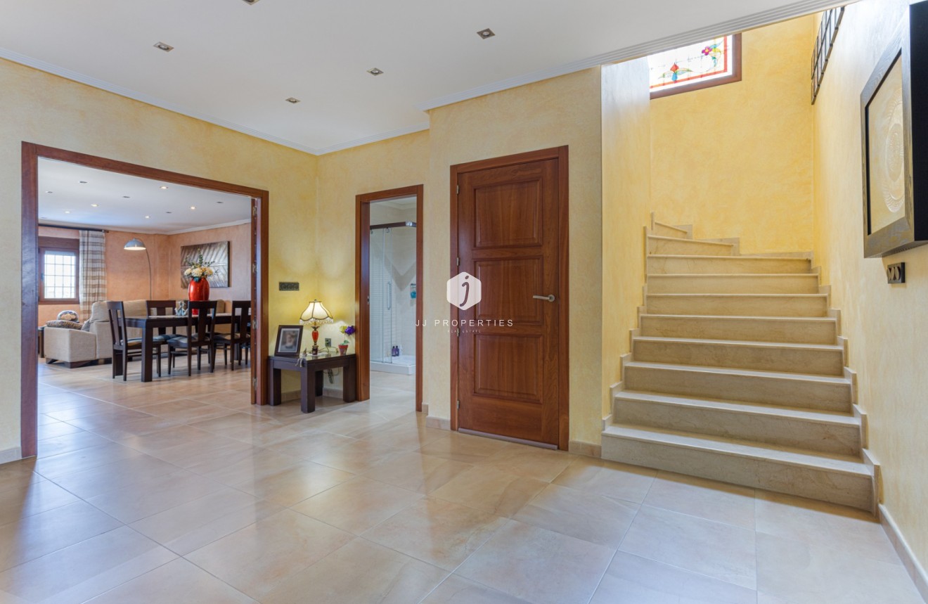 Segunda mano - Villa -
Los Montesinos - Costa Blanca