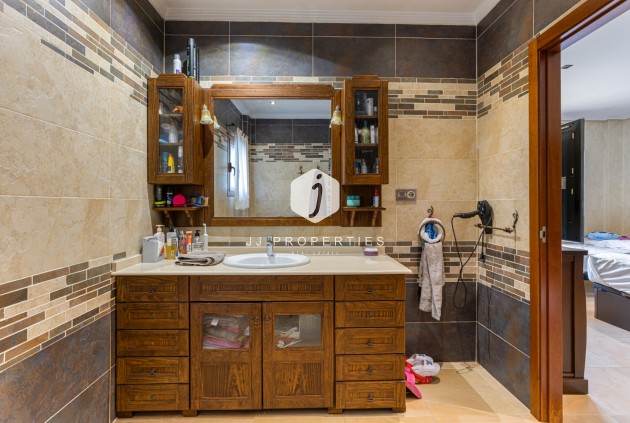 Segunda mano - Villa -
Los Montesinos - Costa Blanca