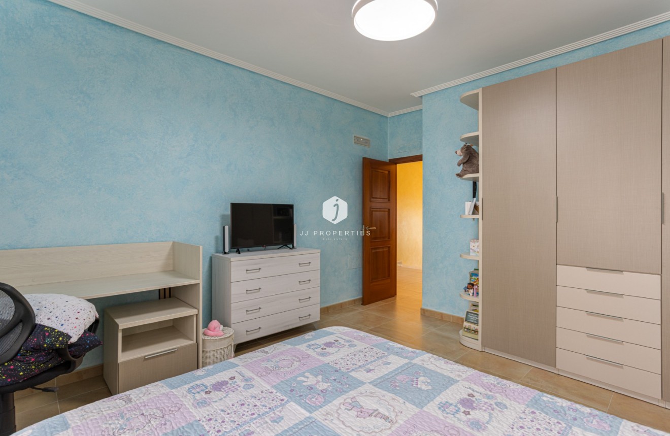 Segunda mano - Villa -
Los Montesinos - Costa Blanca