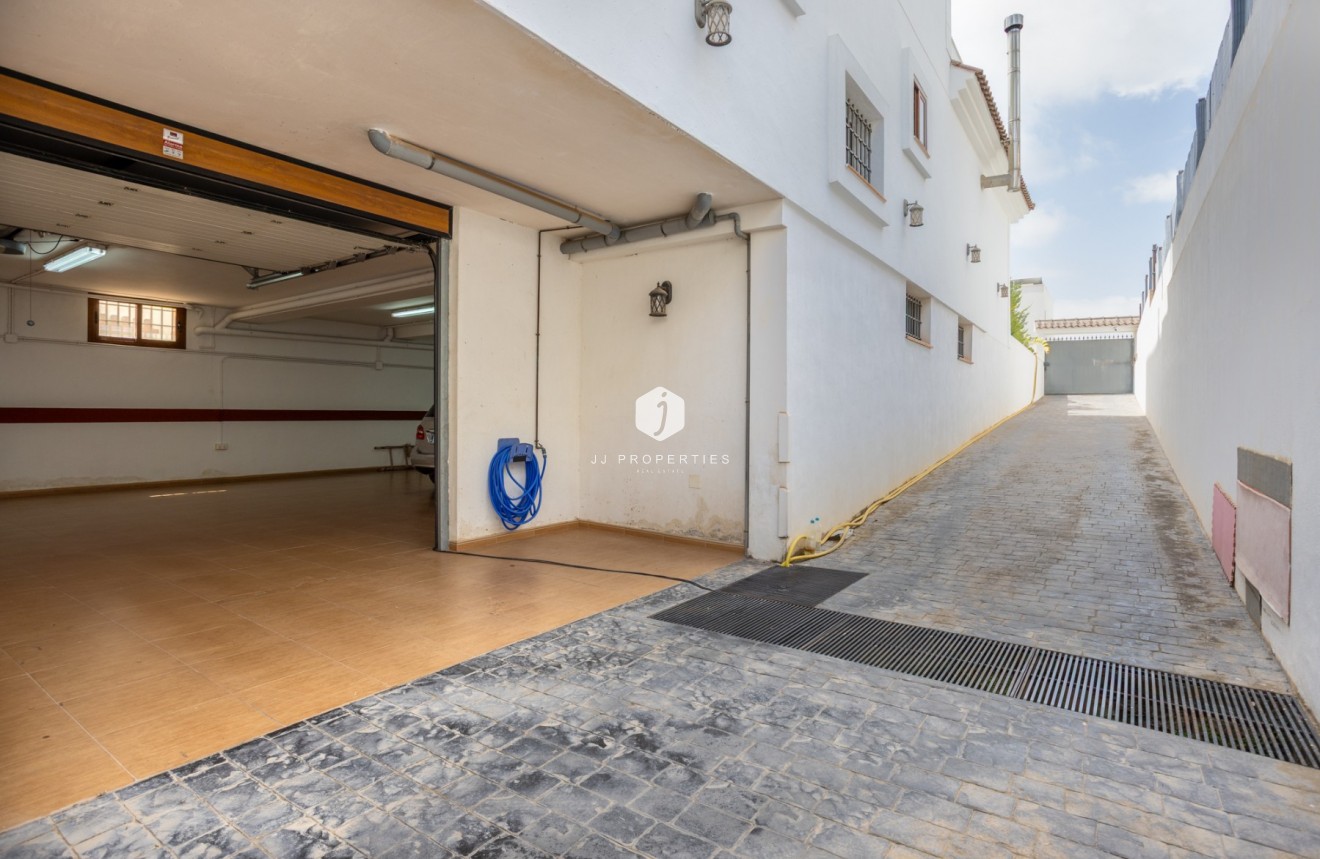 Segunda mano - Villa -
Los Montesinos - Costa Blanca