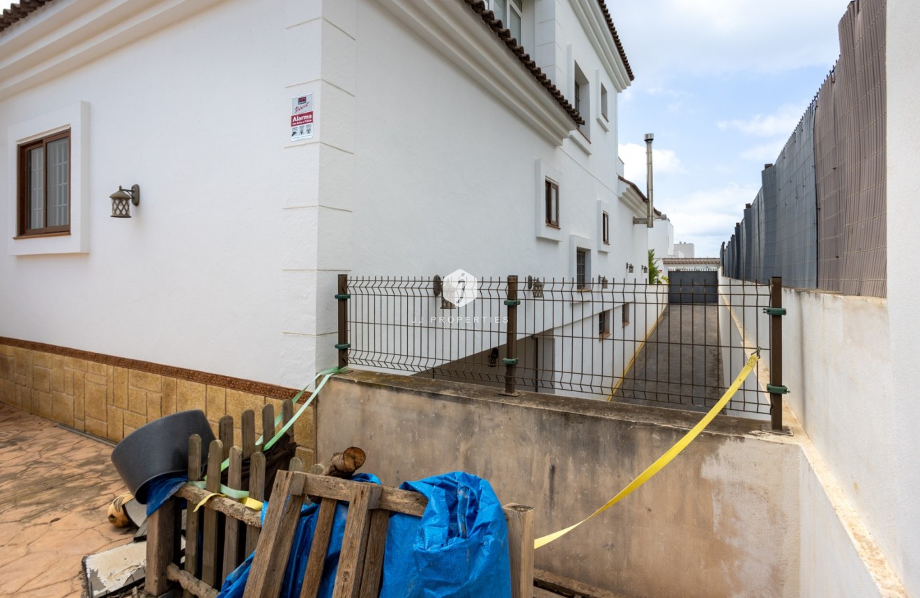 Segunda mano - Villa -
Los Montesinos - Costa Blanca