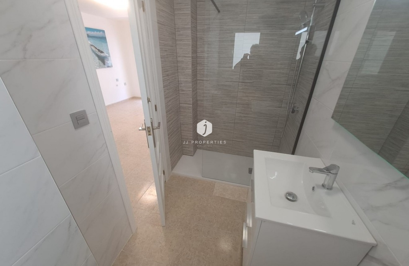 Segunda mano - Apartamento / piso -
Playa del Cura - Costa Blanca