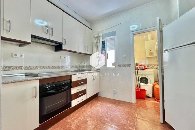 Segunda mano - Apartamento / piso -
Torrevieja - Estacion de autobuses