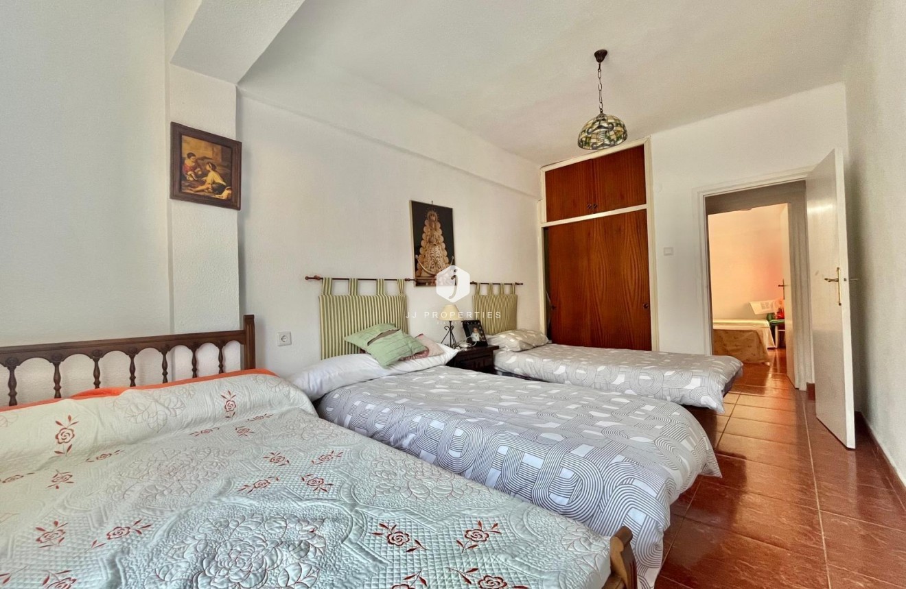 Segunda mano - Apartamento / piso -
Torrevieja - Estacion de autobuses