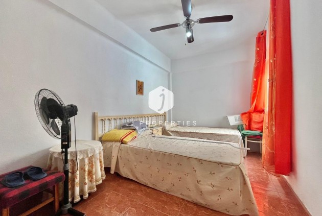 Segunda mano - Apartamento / piso -
Torrevieja - Estacion de autobuses