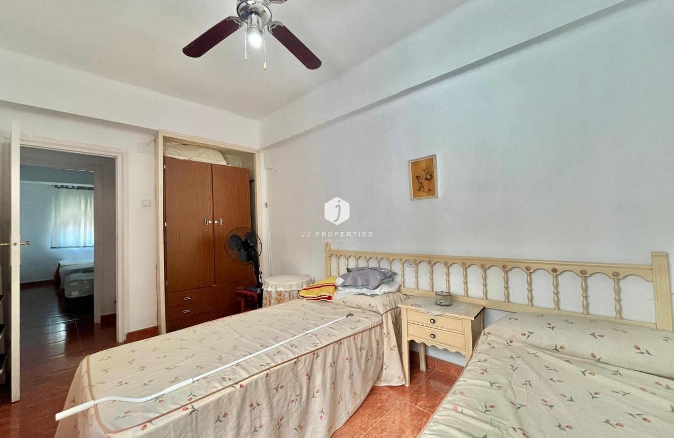 Segunda mano - Apartamento / piso -
Torrevieja - Estacion de autobuses