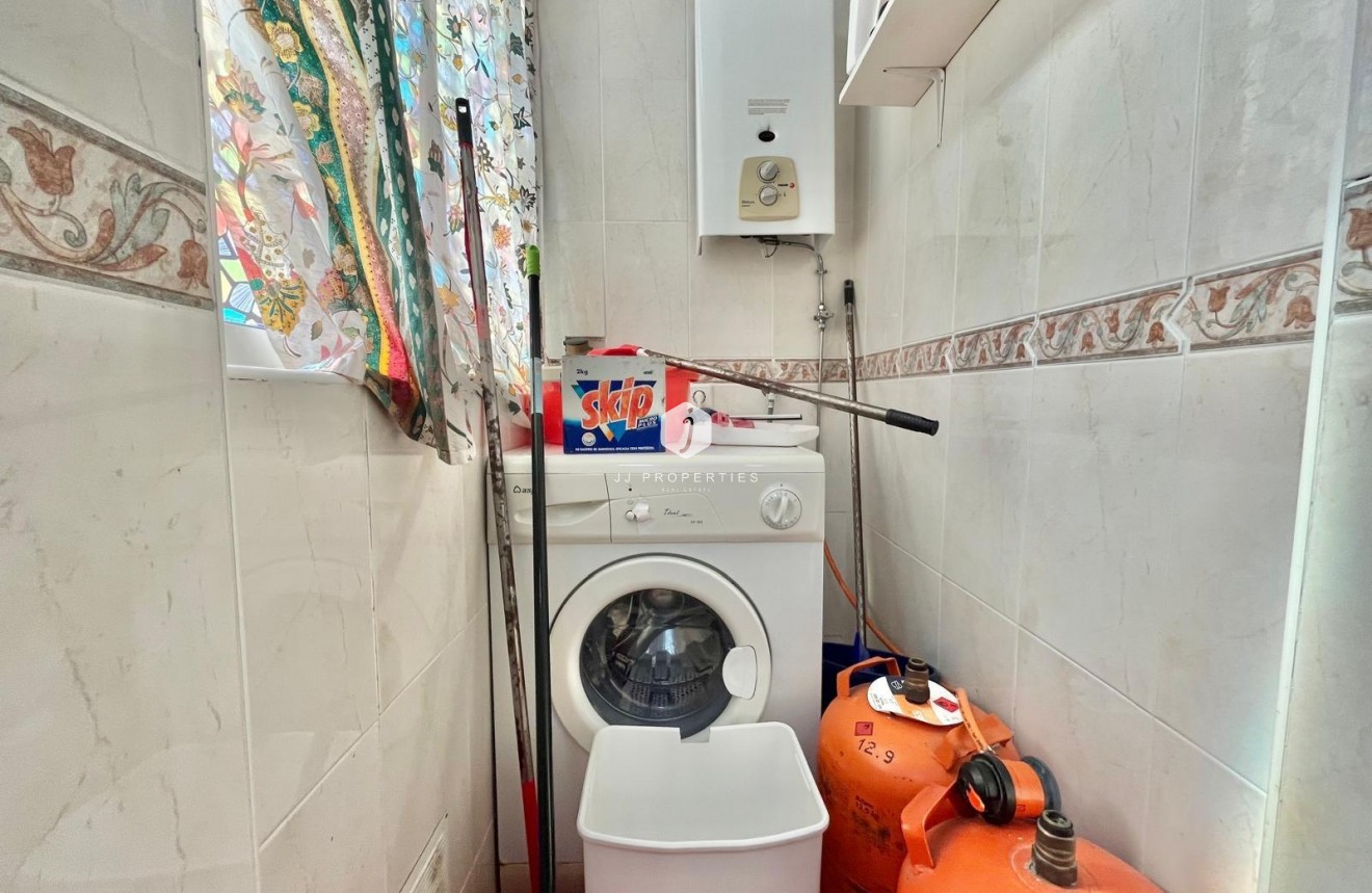 Segunda mano - Apartamento / piso -
Torrevieja - Estacion de autobuses