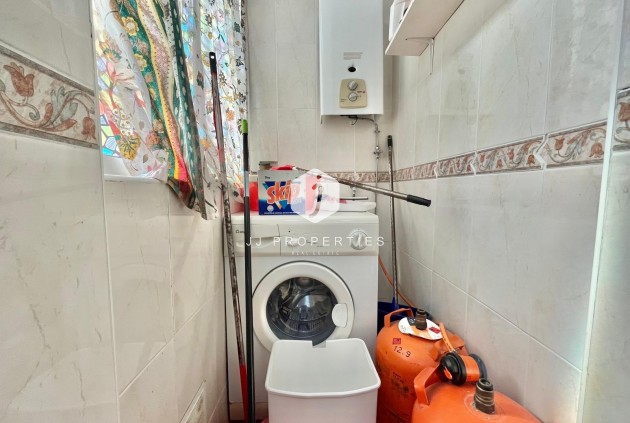 Segunda mano - Apartamento / piso -
Torrevieja - Estacion de autobuses