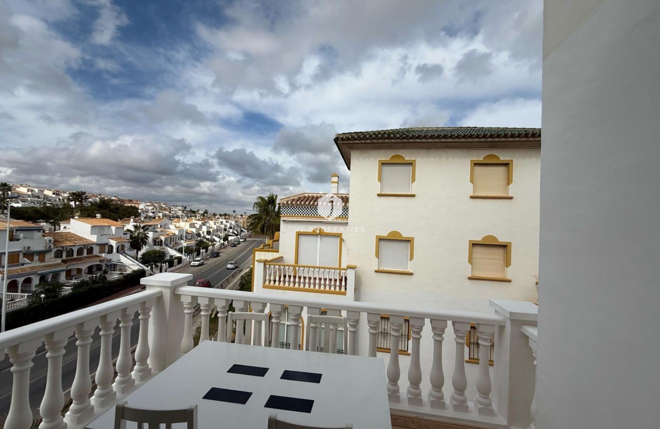 Segunda mano - Bungalow -
Torrevieja - Cañada Del Molino