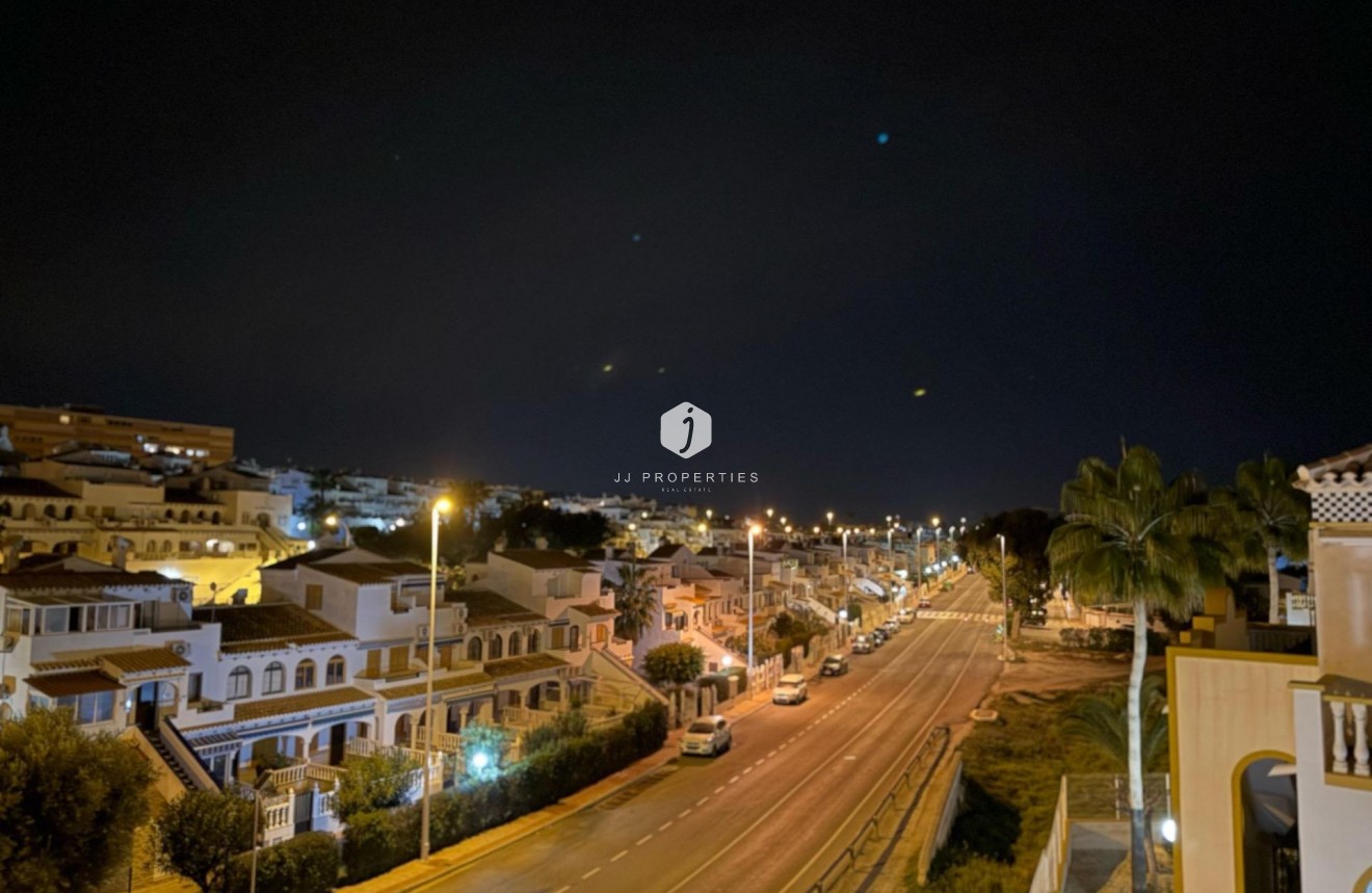 Segunda mano - Bungalow -
Torrevieja - Cañada Del Molino