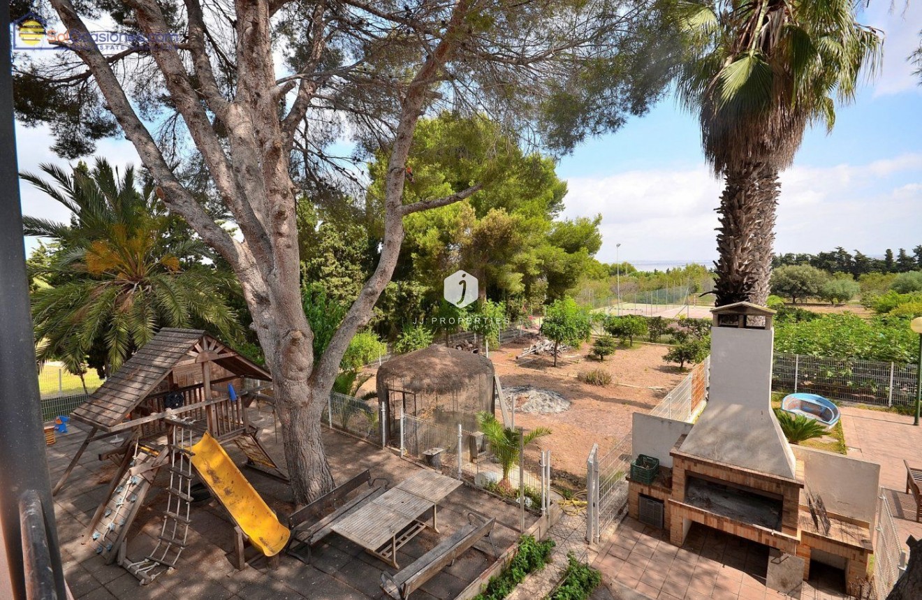 Segunda mano - Villa -
Torrevieja - Los Balcones