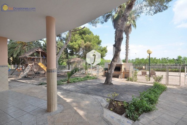 Segunda mano - Villa -
Torrevieja - Los Balcones