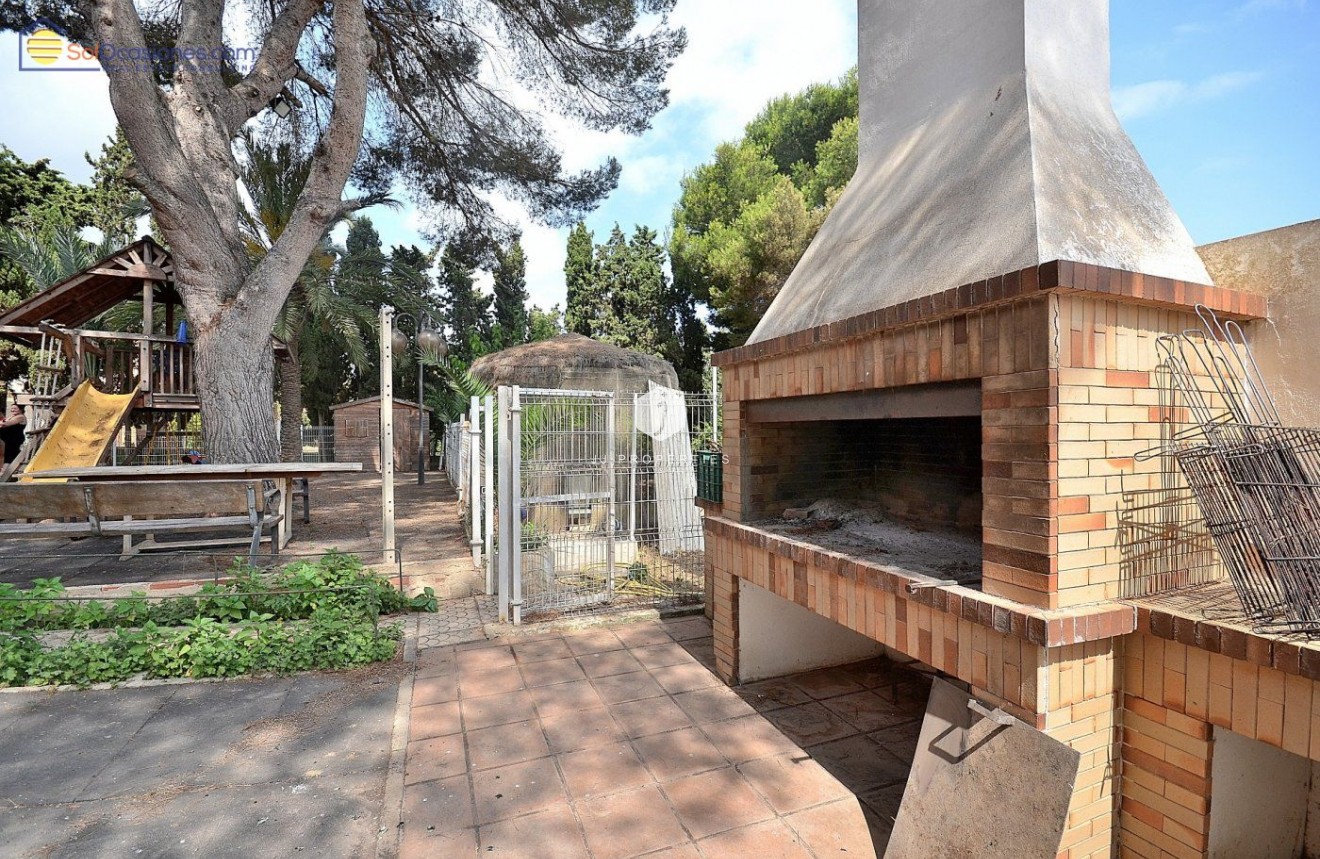 Segunda mano - Villa -
Torrevieja - Los Balcones