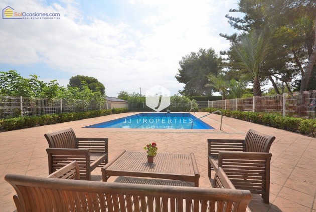 Segunda mano - Villa -
Torrevieja - Los Balcones