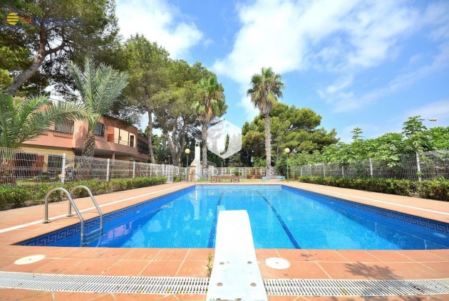 Segunda mano - Villa -
Torrevieja - Los Balcones