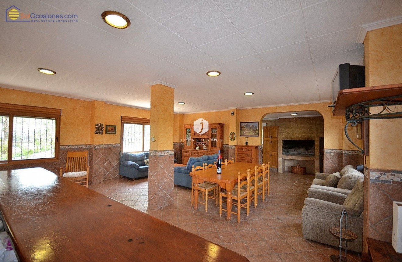 Segunda mano - Villa -
Torrevieja - Los Balcones