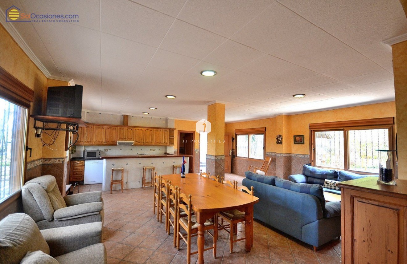 Segunda mano - Villa -
Torrevieja - Los Balcones