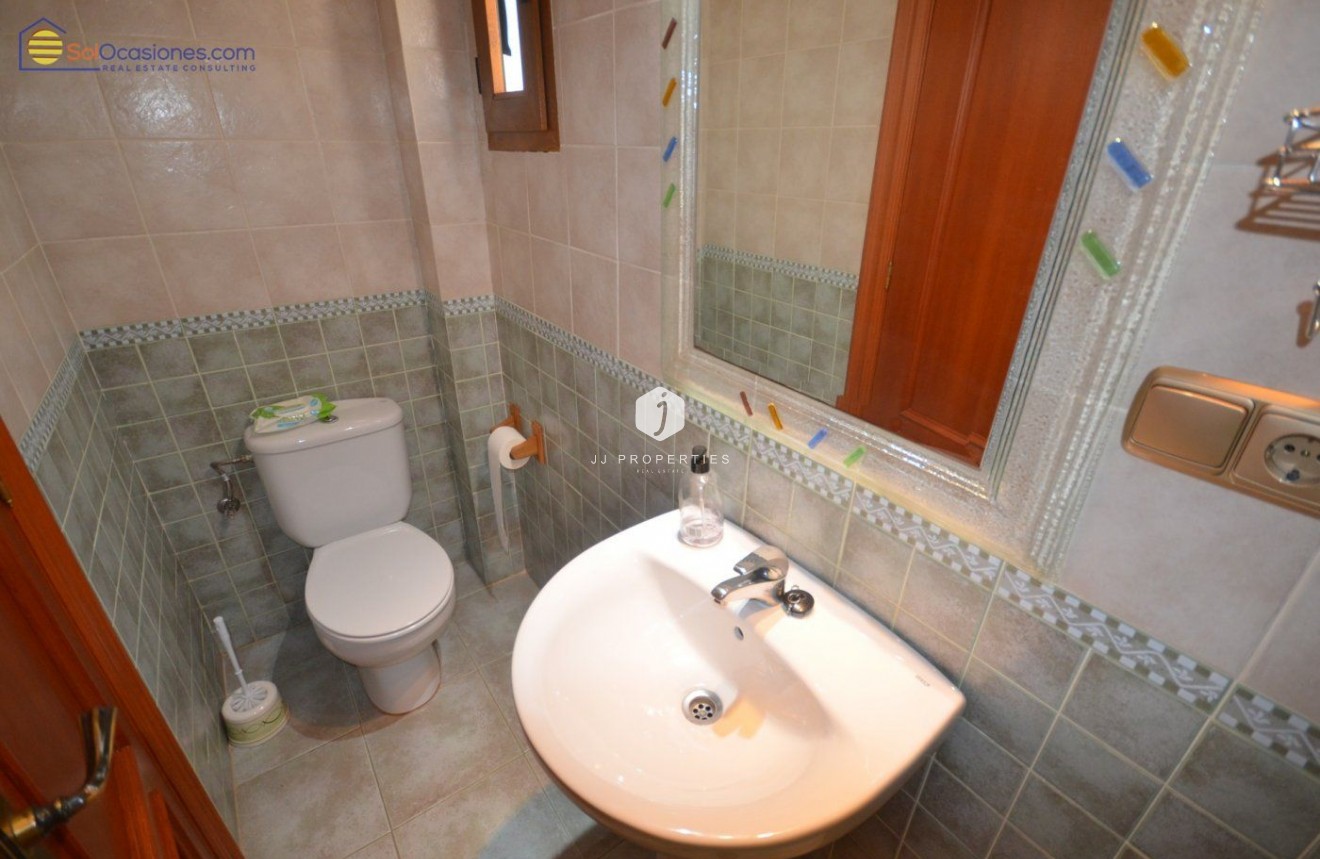 Segunda mano - Villa -
Torrevieja - Los Balcones