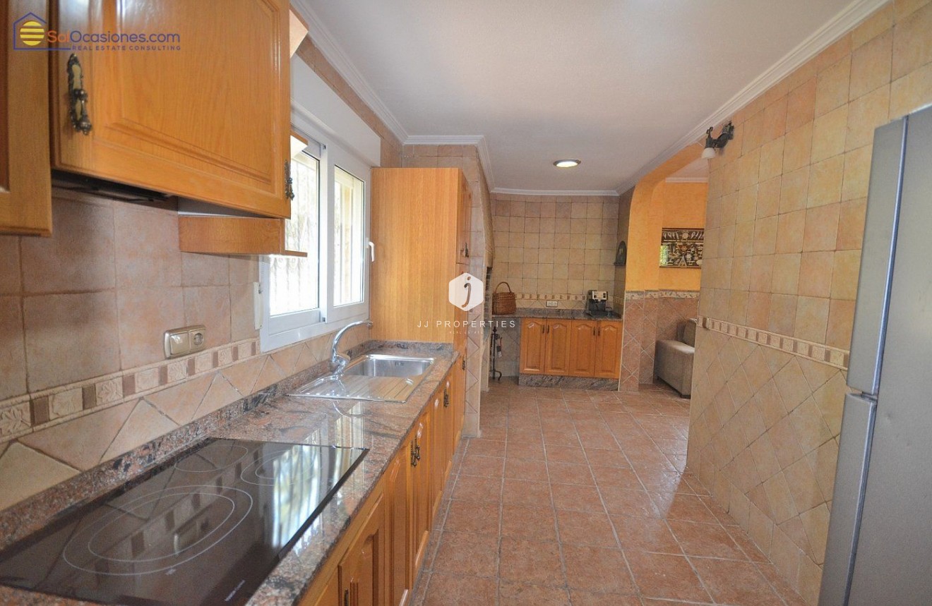 Segunda mano - Villa -
Torrevieja - Los Balcones