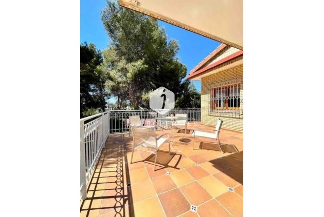 Aus zweiter Hand - Villa -
Orihuela Costa - Campoamor